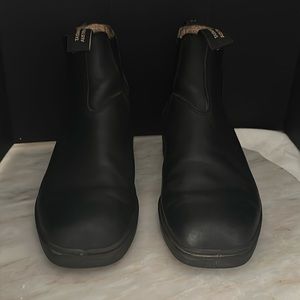 Black Blundstone  men’s  boots size 7